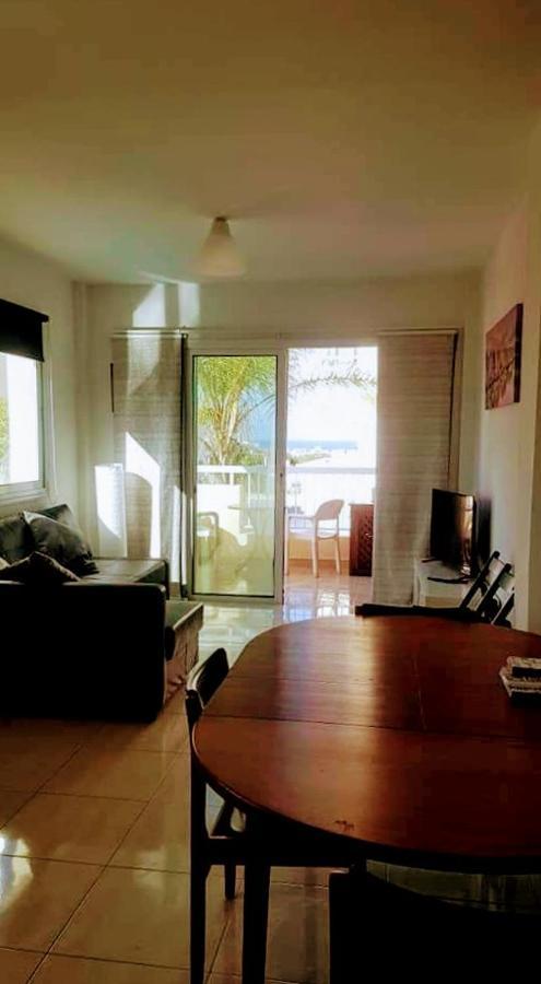 Armstrong Apartment Paralimni Exterior foto